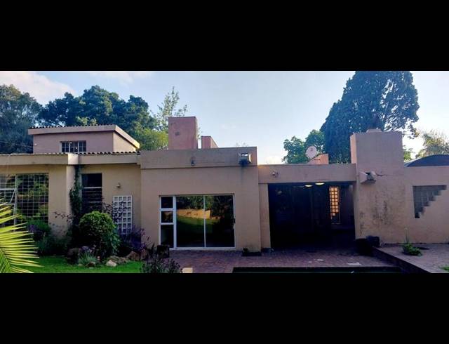 4 BEDROOM PROPERTY TO RENT IN BRYANSTON